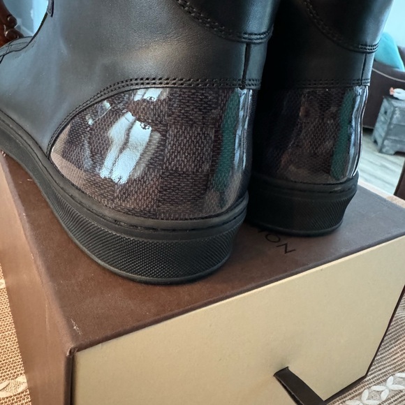 Louis Vuitton **Brand New** Souliers sneakers 10.5LV 11.5us mens - Picture 5 of 15